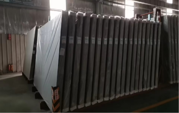 Reflective Glass-Lowe Glass - Image 4